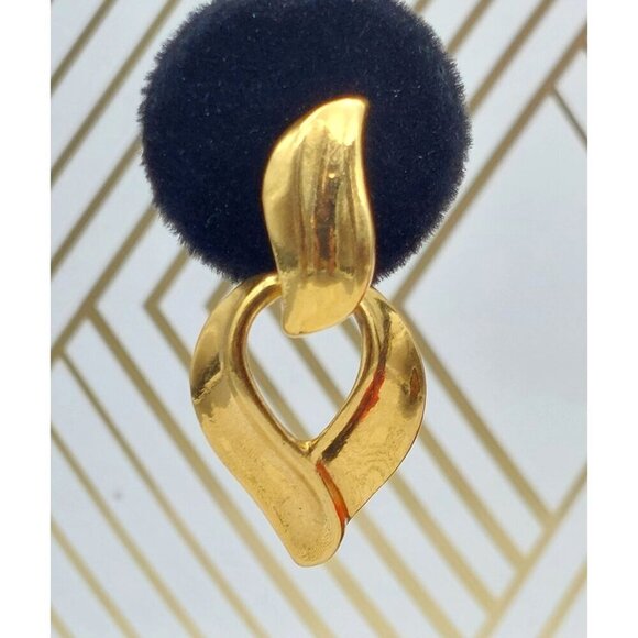 Avon Door Knocker Gold Tone Dangle Clip On Earrings Dangle Drop 1.5" - Picture 8 of 12